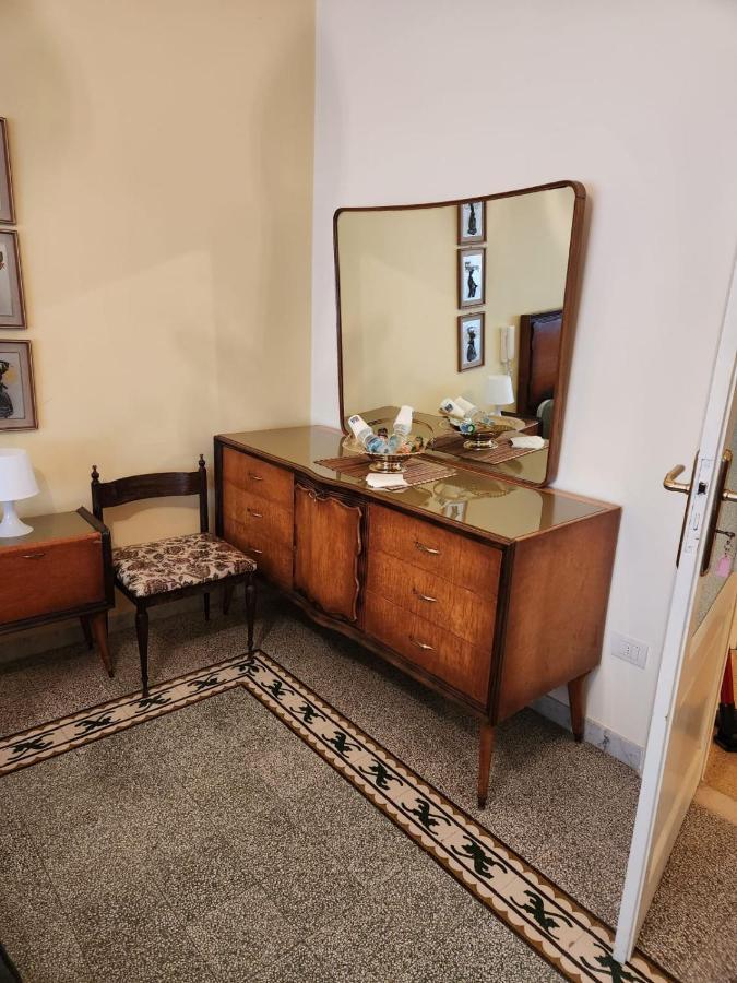 לינה וארוחת בוקר ג'ויה דל קולה La Grande Casa Di Puglia מראה חיצוני תמונה